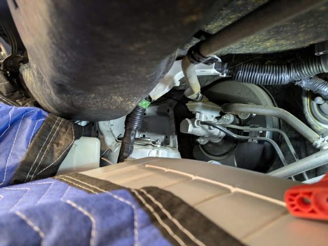 トヨタ　20系アルファード　車高調取り付け　パーフェクトダンパー　SEVEN　7g　乗り心地改善　サスペンション・足回りパーツ取付