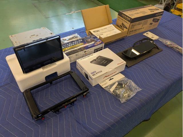 スズキ　ジムニー　ナビ取付　カロッツェリア　AVIC-CL912Ⅳ　アルパイン　デジタルインナーミラー取付　DVR-DM1000B-IC　　カーナビ・ETC取付