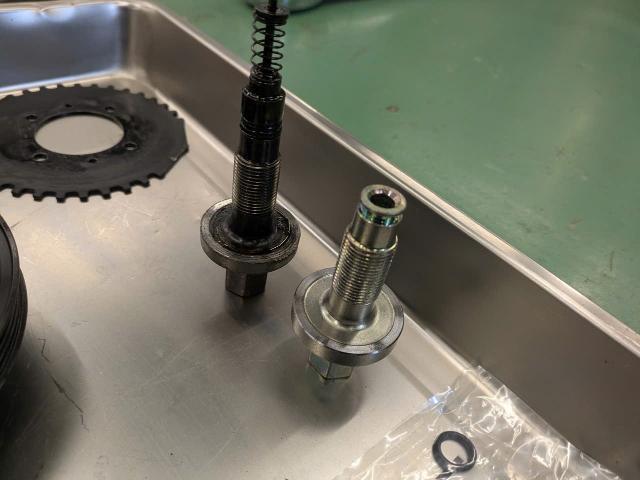 マツダ　ＲＸ－８　エンジンオイル漏れ修理　オイルパン漏れ修理　クランクオイルシール交換　エンジン関連修理・整備