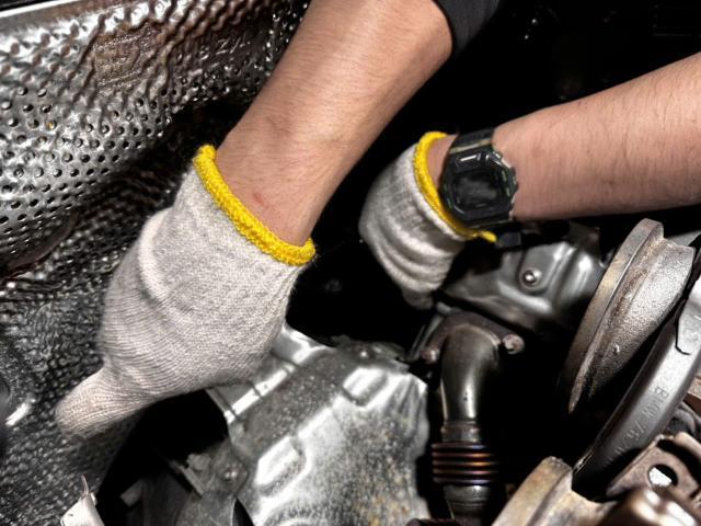 ＢＭＷ　Ｍ６　カブリオレ　社外マフラー取付　マフラー交換　ダウンパイプ交換　バルブコントローラー取付　吸排気系パーツ取付