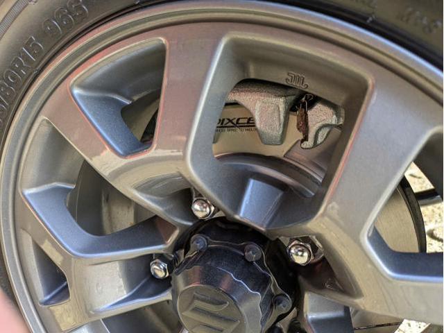 スズキ　ジムニーノマド　ブレーキパッド交換　ブレーキローター交換　DIXCELブレーキローター　DIXCELブレーキパッド　サスペンション・足回りパーツ取付