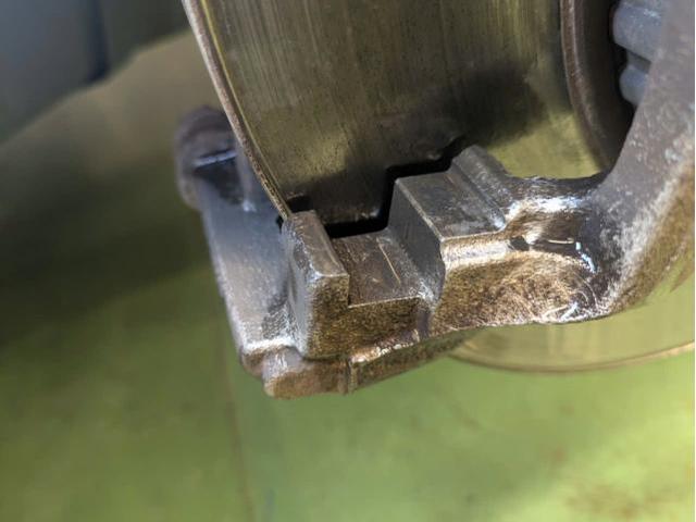 メルセデス・ベンツ　Ｃクラス　輸入車車検　カスタム車両車検　ブレーキ清掃　車検