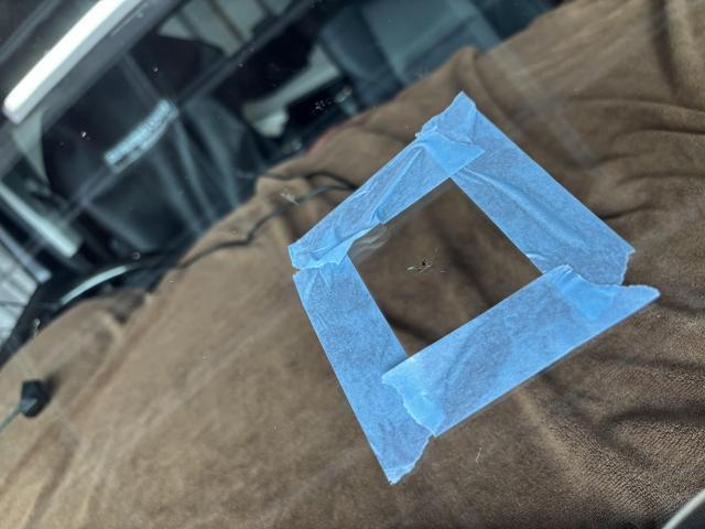 トヨタ　アルファード　フロントガラス入替　フロントガラス交換　宮崎市　日向市　延岡市　その他修理・整備