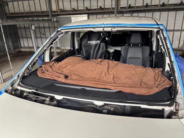 トヨタ　アルファード　フロントガラス入替　フロントガラス交換　宮崎市　日向市　延岡市　その他修理・整備