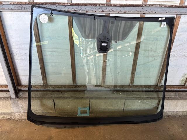 日産　セレナ　フロントガラス交換　フロントガラス入替　宮崎市　日向市　延岡市　その他修理・整備