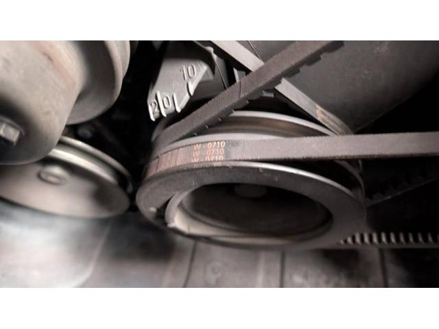 ボルボ　９４０エステート　エンジン修理　クランクプーリー交換　バイブレーションダンパー交換