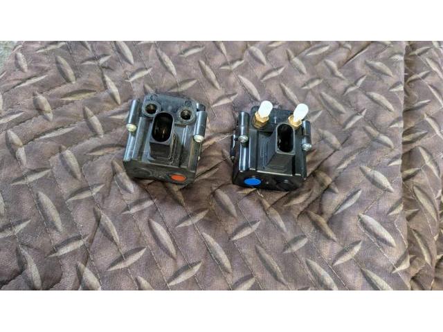 ＢＭＷ　５シリーズ　サスペンション交換　エアサス修理　バルブブロック交換　Ｆ11