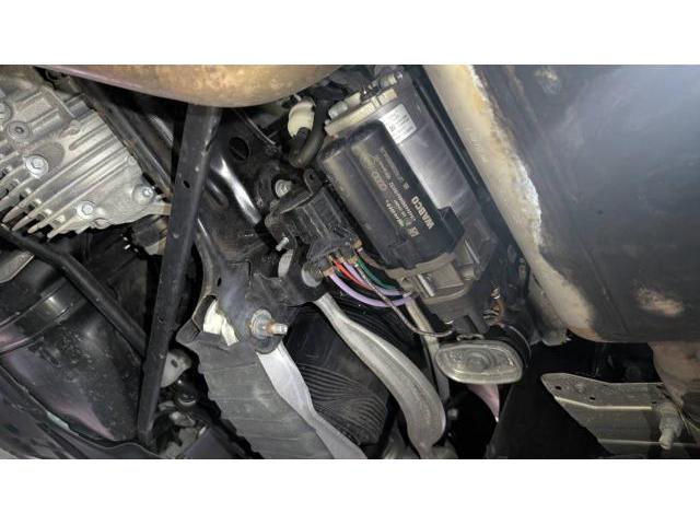 ポルシェ　カイエン　エアサスポンプ交換　シャーシシステム故障