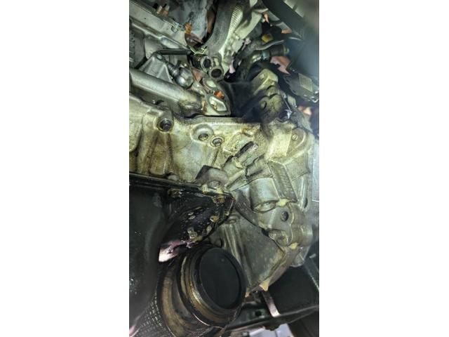 ＭＩＮＩ　ＭＩＮＩ　オイル漏れ　Ｒ60オイルフィルターハウジングガスケット交換