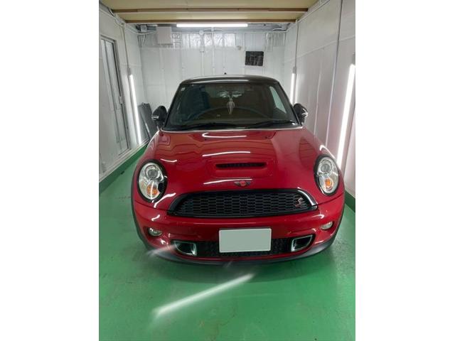 BMW  miniボンネットのクリアはげ　再塗装