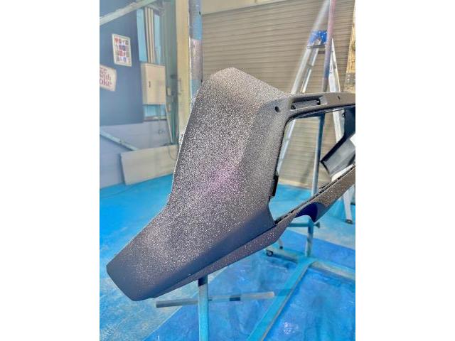 トヨタ　ＲＡＶ４　RAPTOR塗装(ラプターライナー)
RAPTOR全塗装 塗り分けカスタム
#兵庫県　#明石市　#神戸市　#ラプターライナー
#RAPTOR #RAPTOR正規施工店　#Gattonero