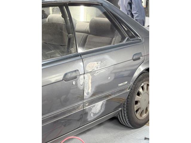 日産　ブルーバード　キズ・へこみ直し