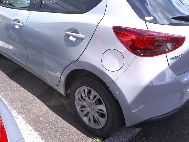 マツダ MAZDA2 左側面(ドア・クォーター他) キズ・へこみ直し