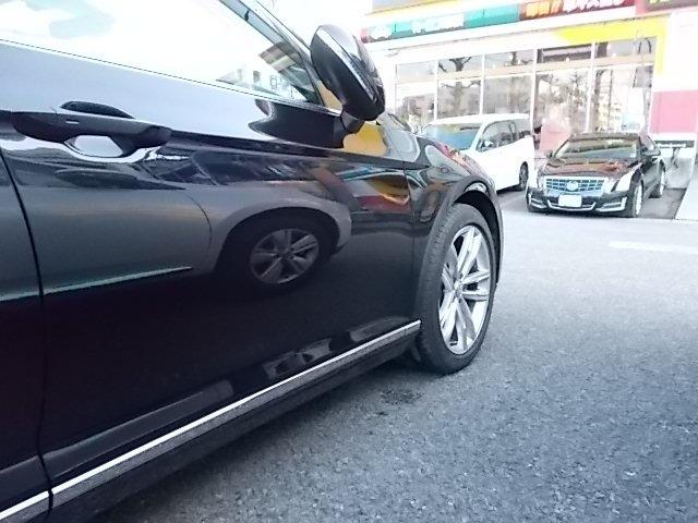 フォルクスワーゲン パサート ドア交換レベルの大きなキズへこみ直し 板金しました 輸入車の板金塗装もお任せください。 カーコンビニ独自の工法により安く・早く・キレイに修理いたします。さいたま市周辺