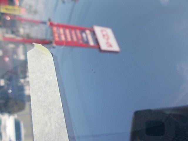 トヨタ　エスクァイア　飛び石ガラスリペア　最短半日　16500円　キズ・へこみ直し