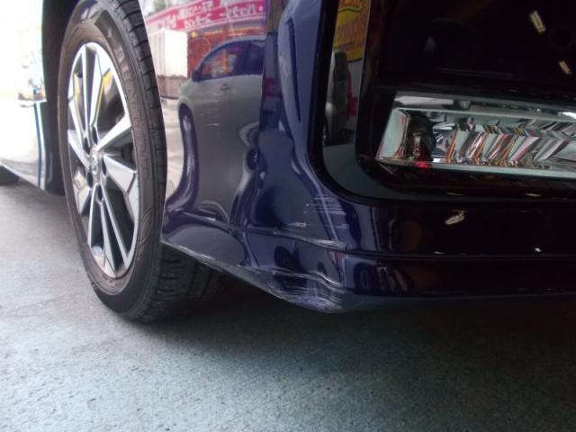 日産　セレナ　バンパーキズ・へこみ直し　埼玉県上尾市　板金塗装専門店