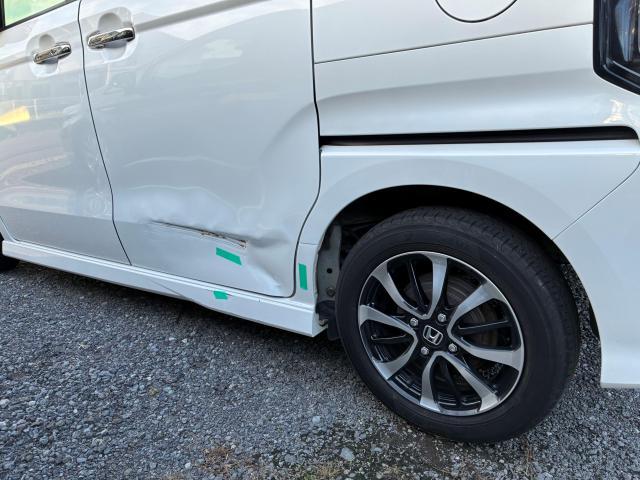 ホンダ　Ｎ－ＢＯＸ　塗装 　小城市　佐賀市　　杵島郡　多久市　武雄市　修理
　