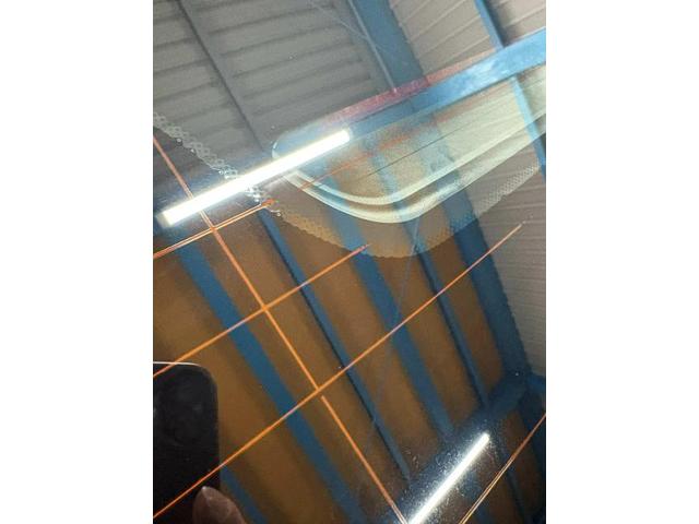 ＢＭＷ　１シリーズ　クリーニング・清掃　全面ガラス鱗　筑後市　久留米市　広川町　八女市　みやま市　大牟田市　柳川市　大川市　佐賀市　鳥栖市　荒尾市　他地域のお客様も大歓迎です！