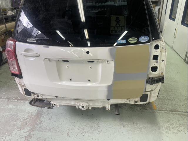 トヨタ　ラウム　キズ・へこみ直し　バックドア　へこみ　リアバンパー　変形　京都市山科区