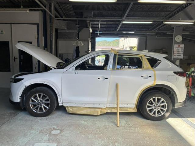マツダ　ＣＸ－５　キズ・へこみ直し　左フロントドア　パーツ交換　京都市山科区