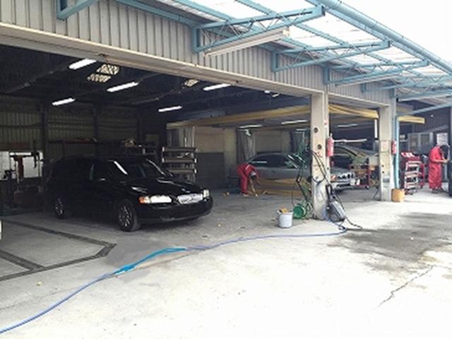 自社板金ブース・塗装ブース完備ですので、安心してご利用いただけます