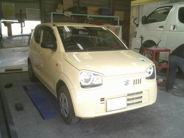 スズキ　アルト　バンパー・フェンダー（タイヤの上）キズ・へこみ直し