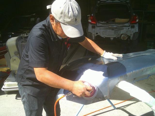 マツダ　ＭＡＺＤＡ３ファストバック　キズ・へこみ直し