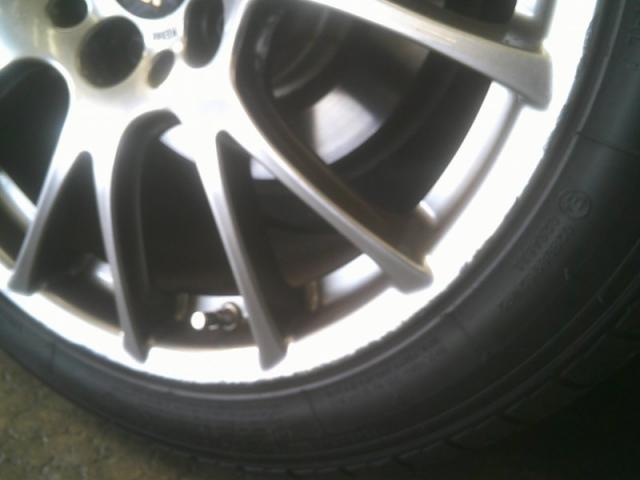 ＢＭＷ　３シリーズ　３２０i　アルミホイール　キズ・へこみ直し　高崎市　輸入車ホイール修理