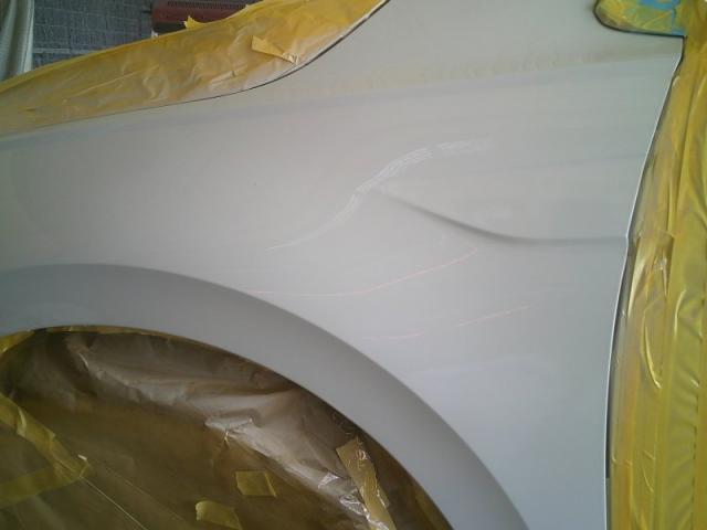 フォルクスワーゲン　ポロ　輸入車の前タイヤ上　キズ・へこみ直し　高崎市輸入車修理