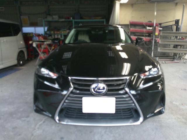 レクサス　ＩＳ　高崎市でバンパー修理なら当店へ　バンパーキズ・へこみ直し