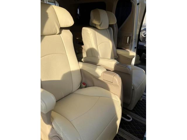 トヨタ　ヴェルファイア　内装品取付　シートカバー　東大阪市　持込取付け　20系