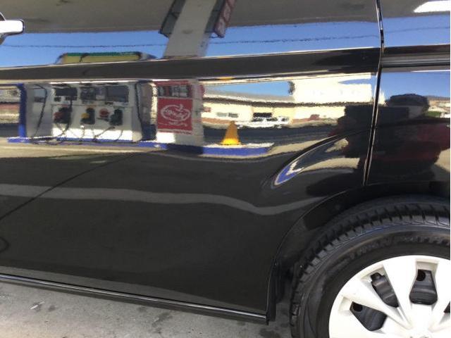 日産　セレナ　リアドア　リアクォーター　リアバンパー　傷　へこみ　板金　塗装　修理　大阪　羽曳野市