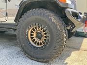 少人数で経営しておりますので、ご来店の際は事前にご連絡を頂けると幸いです。