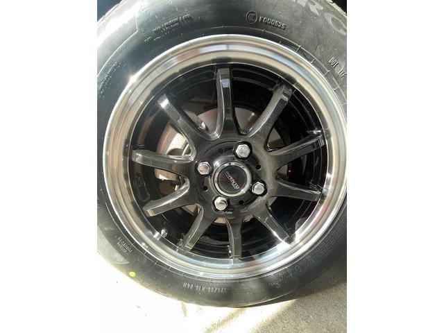 愛知県　一宮市　トヨタ　アクア　タイヤ新品交換　アルミホイール新品交換　ブラポリホイール　コンパクトカー　