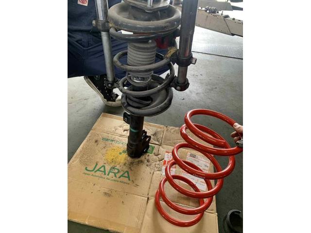 三菱　デリカＤ：５　デリカD:5　リフトアップ