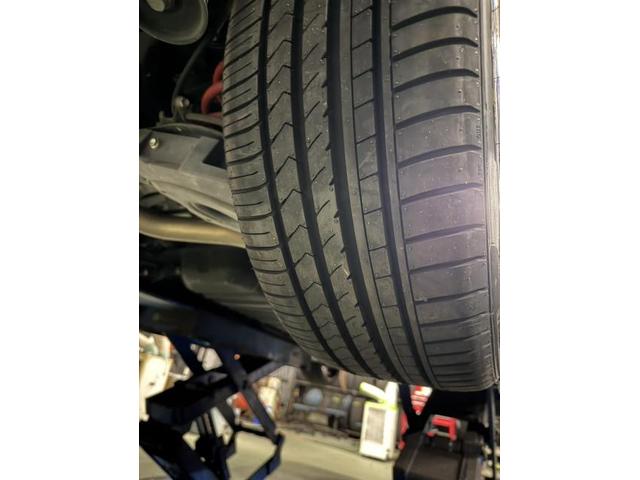 トヨタ　アルファード　タイヤ交換