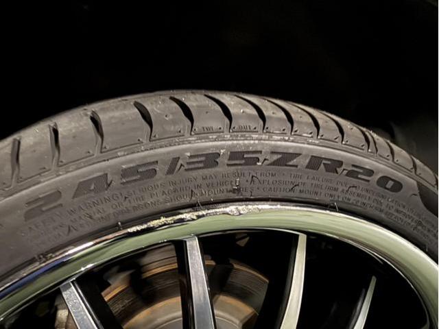 トヨタ　アルファード　タイヤ交換