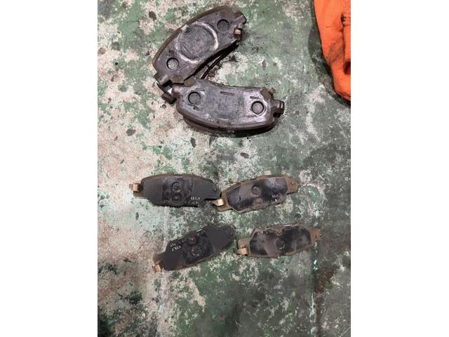 マツダ　ＣＸ－５　ブレーキパッド交換