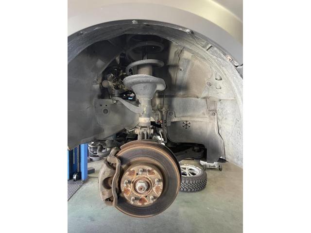 ホンダ　エレメント　サスペンション交換