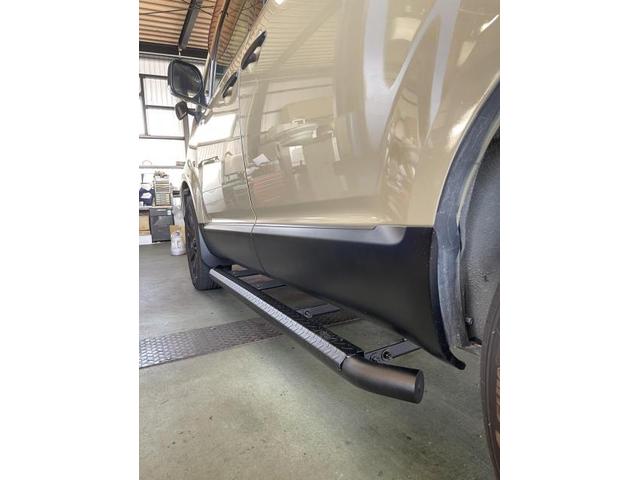 三菱 デリカD:5 ルーフキャリア・サイドステップ・バックステップ取付