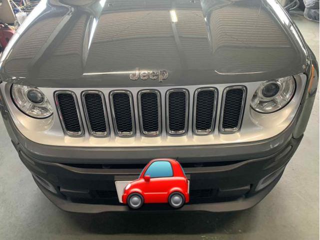 クライスラー・ジープ ジープ・レネゲード フロントグリル交換