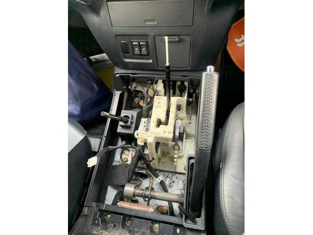 三菱　パジェロ　シフトカバー交換