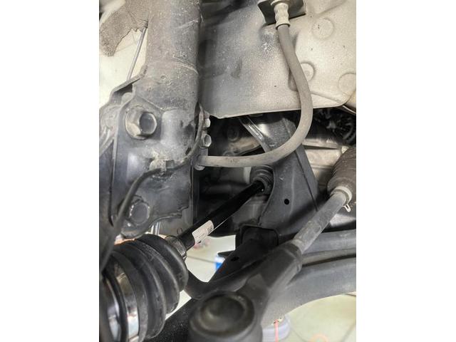 ダイハツ　ムーヴ　左ドライブシャフト・右ラックブーツ・リヤホイールリンダーカップキット交換