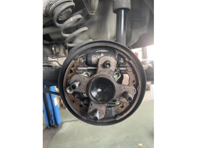 ダイハツ　ムーヴ　左ドライブシャフト・右ラックブーツ・リヤホイールリンダーカップキット交換