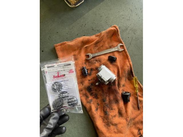 ダイハツ　ムーヴ　左ドライブシャフト・右ラックブーツ・リヤホイールリンダーカップキット交換