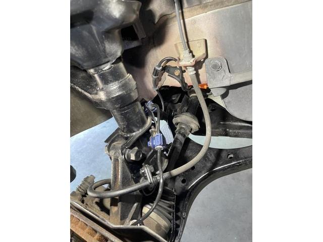 ホンダ　エレメント　ABSセンサー交換