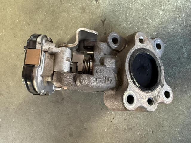 マツダ　ＣＸ－６０　EGR交換