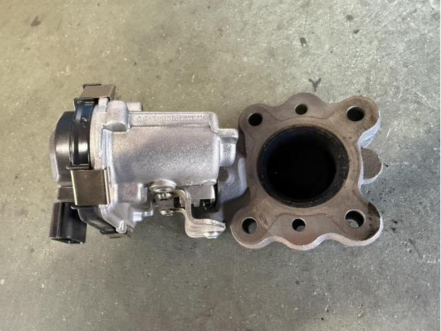 マツダ　ＣＸ－６０　EGR交換