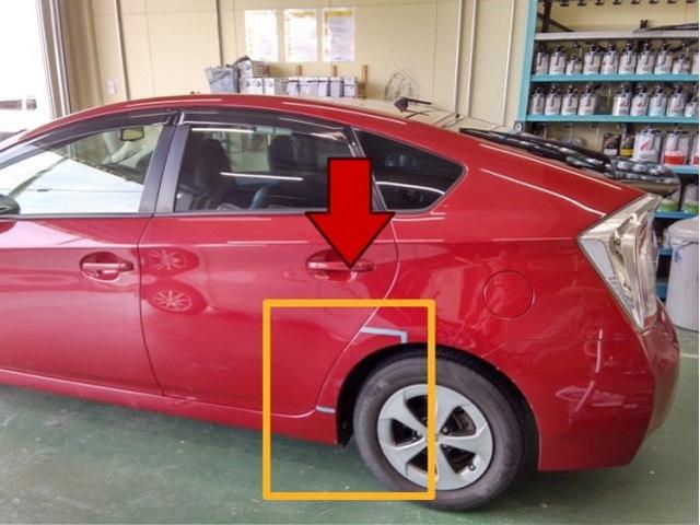 トヨタ プリウス 左後ろタイヤ横(クォーター) キズ・へこみ直し 豊橋市 板金塗装