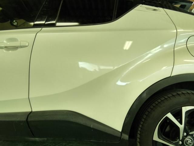 トヨタ　Ｃ－ＨＲ　左後ろドア　大きなキズ・へこみ直し　豊橋市　板金塗装